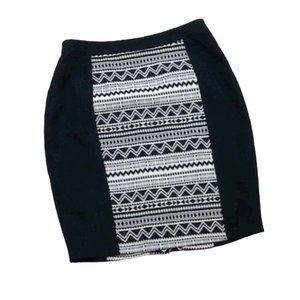 NWT Stitch Fix Pixley Alanis Geo Print Pencil Skirt. Black & White